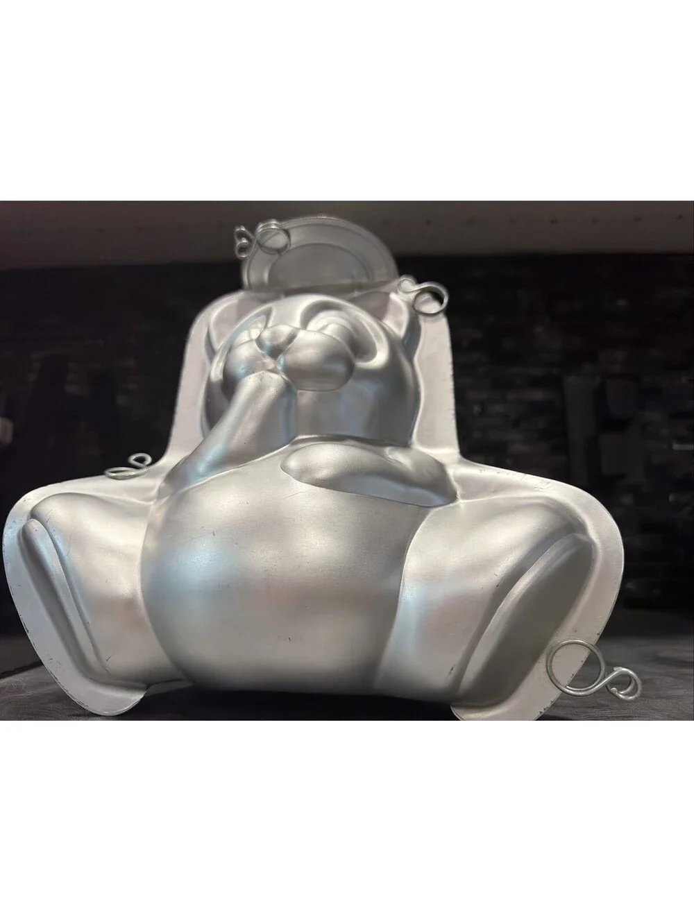 Wilton Stand Up Cuddly Bear Birthday Cake Pan Set Aluminum 2 Pc 2105-603